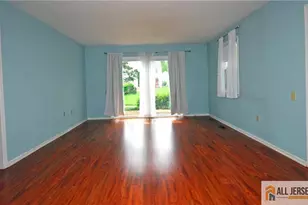 97 Glenwood Ln, Monroe Township, NJ 08831 - Photo 9