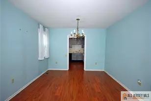 97 Glenwood Ln, Monroe Township, NJ 08831 - Photo 11