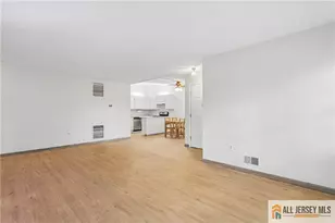 171 Wycoff Way, East Brunswick Township, NJ 08816 - Photo 5