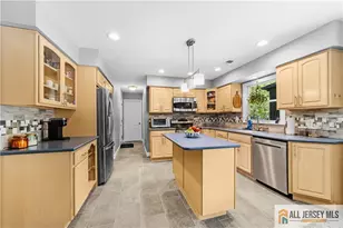 7 Michelle St, Monroe Township, NJ 08831 - Photo 11