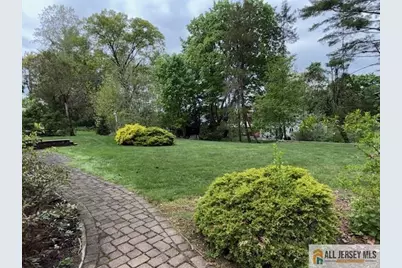6 Greenbrae Court, East Brunswick Township, NJ 08816 - Photo 3