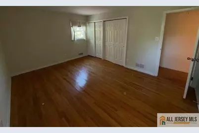 6 Greenbrae Court, East Brunswick Township, NJ 08816 - Photo 9