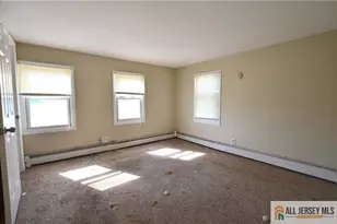 37 Railroad Ave, Helmetta, NJ 08828 - Photo 13