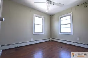 37 Railroad Ave, Helmetta, NJ 08828 - Photo 15