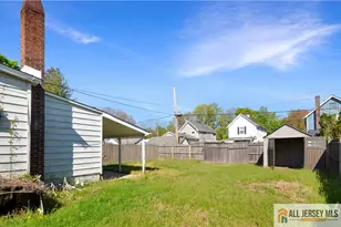 37 Railroad Ave, Helmetta, NJ 08828 - Photo 17