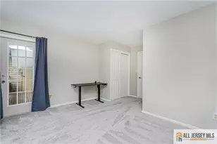 2809 Ridgefield Ct, Helmetta, NJ 08828 - Photo 5