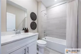 1 Galerie Ct, Monroe Township, NJ 08831 - Photo 23