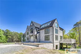 381 Monmouth Rd, Freehold Township, NJ 07728 - Photo 9