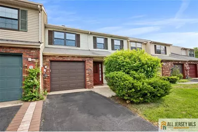 4 Hopkinson Court, East Brunswick Township, NJ 08816 - Photo 3