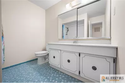 4 Hopkinson Court, East Brunswick Township, NJ 08816 - Photo 31