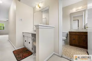 4 Hopkinson Ct, East Brunswick Township, NJ 08816 - Photo 25