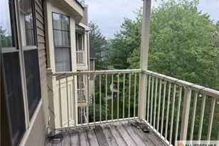 404 Carhart Ct, East Brunswick Township, NJ 08816 - Photo 11