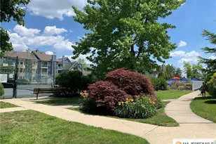 404 Carhart Ct, East Brunswick Township, NJ 08816 - Photo 11