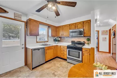 1 Yuro Drive, Edison, NJ 08837 - Photo 7