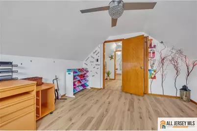 1 Yuro Drive, Edison, NJ 08837 - Photo 17