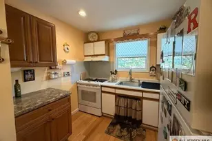 289 Main St, Spotswood, NJ 08884 - Photo 9