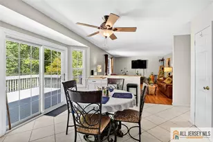 28 Glynn Ct, , NJ 08859 - Photo 17