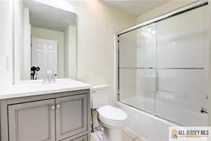 112 N Broadway St, South Amboy, NJ 08879 - Photo 17