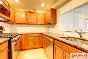 112 N Broadway St, South Amboy, NJ 08879 - Photo 9