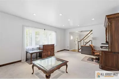 9 May Court, Piscataway Township, NJ 08854 - Photo 5