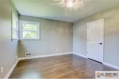21 Monroe Avenue, Carteret, NJ 07008 - Photo 13