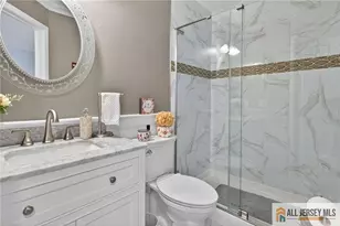 637 Madison Dr, Monroe Township, NJ 08831 - Photo 13