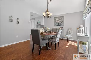 637 Madison Dr, Monroe Township, NJ 08831 - Photo 5