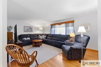708 Sunbrite Lane, Piscataway Township, NJ 08854 - Photo 5