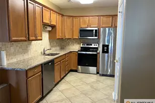 2206 Ambassador Ct, Franklin Township, NJ 08873 - Photo 3