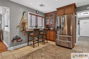 14 Taylor Dr, New Brunswick, NJ 08901 - Photo 7