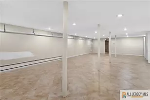14 Taylor Dr, New Brunswick, NJ 08901 - Photo 27