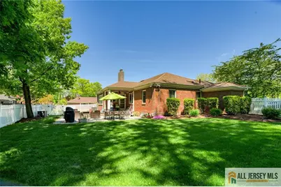 14 Taylor Drive, New Brunswick, NJ 08901 - Photo 37