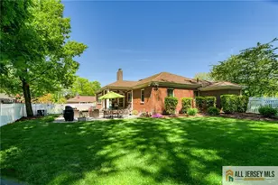 14 Taylor Dr, New Brunswick, NJ 08901 - Photo 37