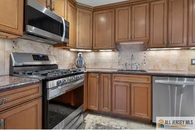 14 Taylor Drive, New Brunswick, NJ 08901 - Photo 5
