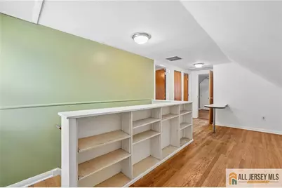 8 Parkway Place, Sayreville, NJ 08859 - Photo 13