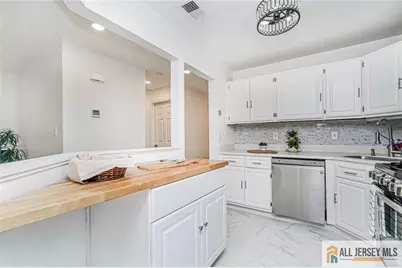 612 Chester Court, Helmetta, NJ 08828 - Photo 11