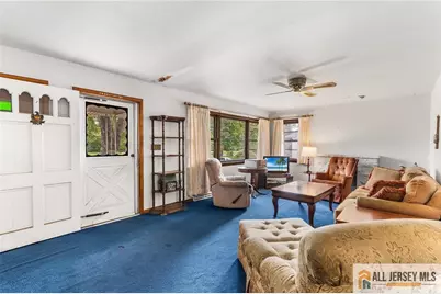713 Lincoln Drive, Perth Amboy, NJ 08861 - Photo 5