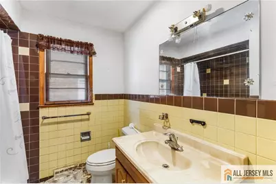 713 Lincoln Drive, Perth Amboy, NJ 08861 - Photo 23