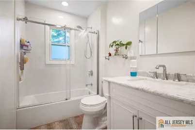 15 Kings Road, East Brunswick Township, NJ 08816 - Photo 19