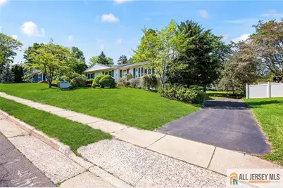 15 Kings Road, East Brunswick Township, NJ 08816 - Photo 3