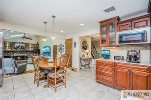 27 Woodmere Rd, North Brunswick Township, NJ 08902 - Photo 11