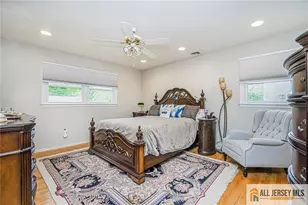 27 Woodmere Rd, North Brunswick Township, NJ 08902 - Photo 19