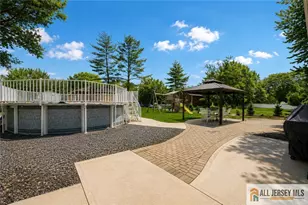 27 Woodmere Rd, North Brunswick Township, NJ 08902 - Photo 35