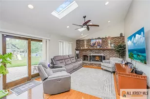 27 Woodmere Rd, North Brunswick Township, NJ 08902 - Photo 13
