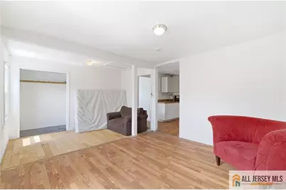 15 S Ward Street, New Brunswick, NJ 08901 - Photo 9