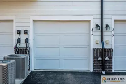 317 Sadie Circle, New Brunswick, NJ 08901 - Photo 25