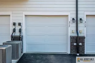 317 Sadie Cir, New Brunswick, NJ 08901 - Photo 25