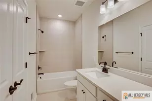 317 Sadie Cir, New Brunswick, NJ 08901 - Photo 21