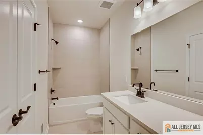 323 Sadie Circle, New Brunswick, NJ 08901 - Photo 21