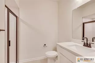 323 Sadie Cir, New Brunswick, NJ 08901 - Photo 13